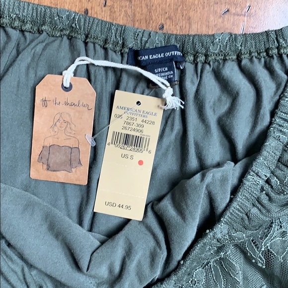 Off the shoulder top - Picture 2 of 3